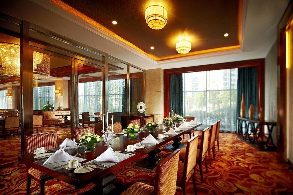 Jurong Yukun New Century Hotel Jiangsu Экстерьер фото