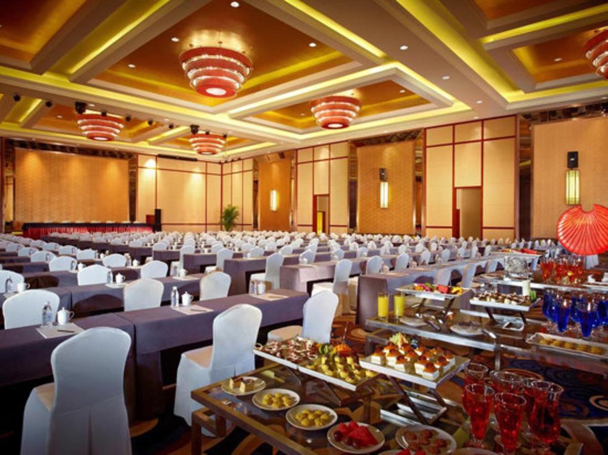 Jurong Yukun New Century Hotel Jiangsu Номер фото
